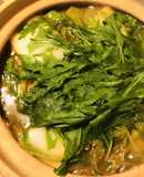 鍋の素●鮭切り身の味噌煮込み餅うどん鍋