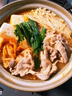 材料3つで簡単スープ味噌キムチ鍋味噌チゲ-レシピのメイン写真