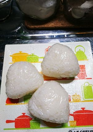 美味しい塩むすびo(^o^)o-レシピのメイン写真