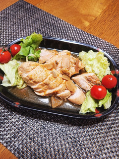 熟れすぎ柿で☆簡単!鶏胸肉チャーシュ--レシピのメイン写真