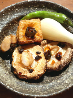 簡単なおつまみ 焼き椎茸と厚揚げ+浜納豆-レシピのメイン写真
