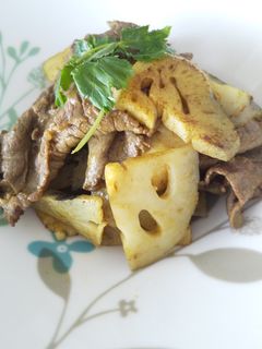 牛肉と蓮根のカレーオイスターソース炒め-レシピのメイン写真