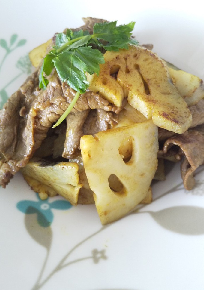 牛肉と蓮根のカレーオイスターソース炒め-レシピのメイン写真