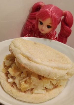 リカちゃん♡焼き芋入りサラダパン風サンド-レシピのメイン写真