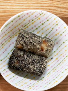 黒ゴマ餅-レシピのメイン写真