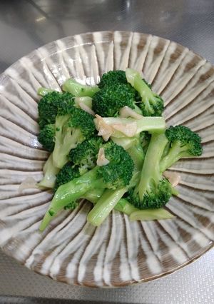 ブロッコリーの台湾青菜炒め風?-レシピのメイン写真
