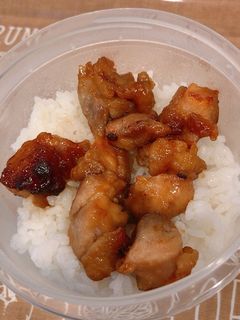 お家のグリル焼き鳥で、焼鳥丼弁当-レシピのメイン写真