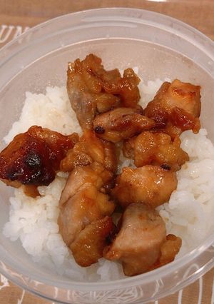 お家のグリル焼き鳥で、焼鳥丼弁当-レシピのメイン写真