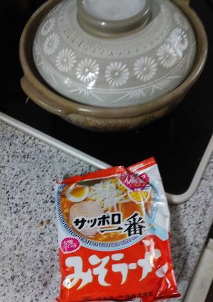 サッポロ一番どなべぐつぐつ味噌ラーメン-レシピのメイン写真