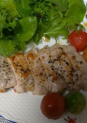 バジル風味ポークステーキプチトマト添え☆-レシピのメイン写真
