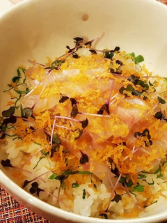 からすみと昆布締め真鯛の丼(o^^o)♪-レシピのメイン写真