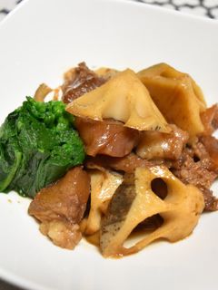 牛すじと蓮根、バルサミコ醤油の炒め煮-レシピのメイン写真