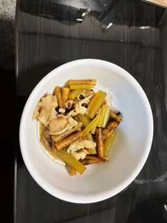 ごぼうとふきと豚肉の煮物-レシピのメイン写真