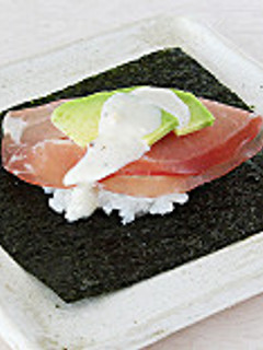 手巻ごはん生ハムとアボガド-レシピのメイン写真