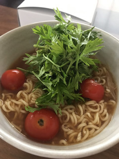 サッポロ一番人参の葉ラーメン-レシピのメイン写真
