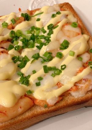 乗せて焼くだけ！満足キムチーズトースト★-レシピのメイン写真