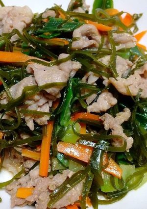 弁当にあと一品♡昆布と豚肉の炒め物-レシピのメイン写真