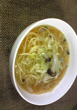 キノコとキャベツと玉ねぎのスープパスタ-レシピのメイン写真