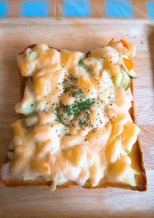 チーズとろ～り☆ポテサラトースト♡-レシピのメイン写真