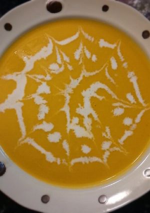 ハロウィンに蜘蛛の巣♧かぼちゃスープ-レシピのメイン写真