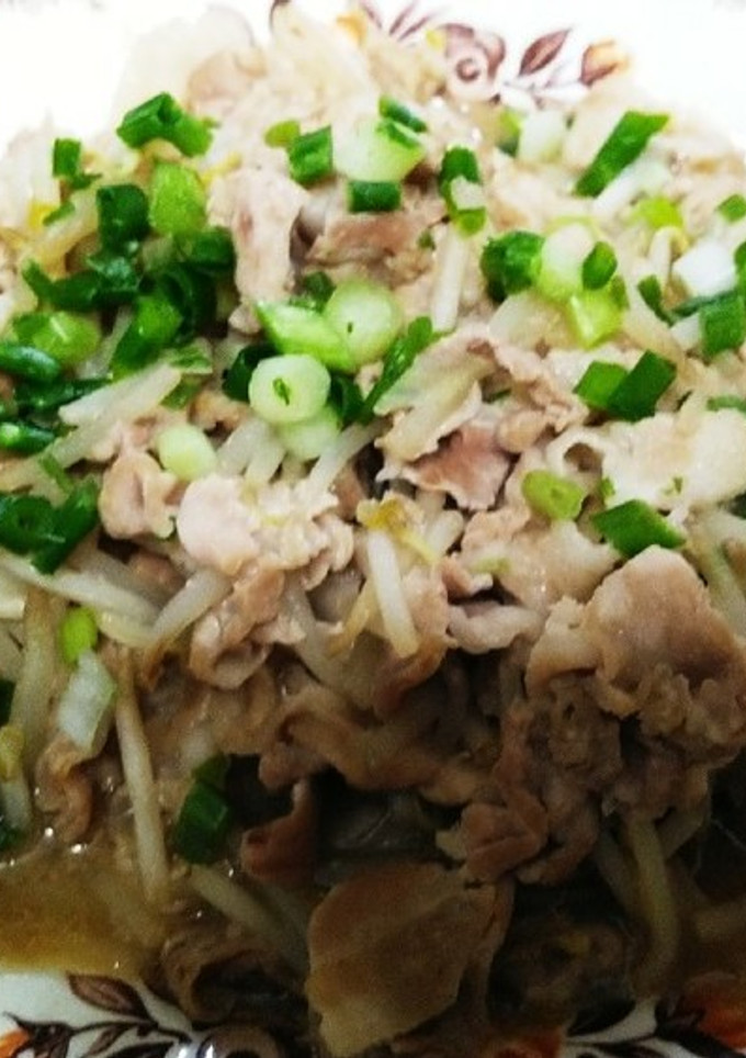 ご飯が進む！豚ともやしの味噌と醤油炒め-レシピのメイン写真