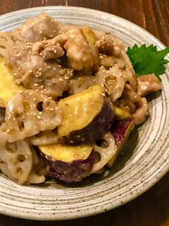 鶏肉と薩摩芋の甘辛ごまマヨ炒め♡-レシピのメイン写真