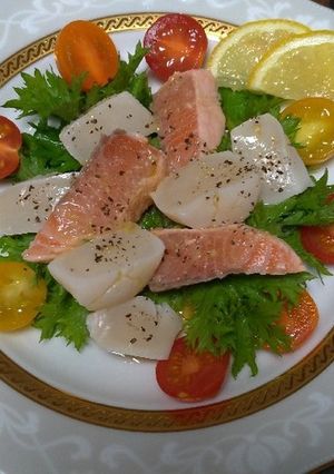 ほたてとサーモンの霜降りわさびサラダ☆-レシピのメイン写真