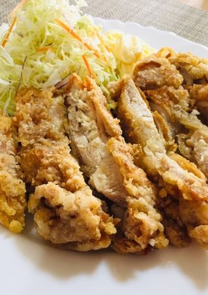 行列ができる鶏料理の名店風もも一枚揚げ-レシピのメイン写真