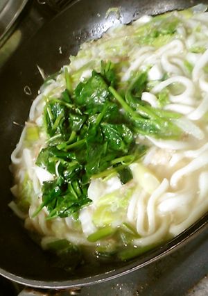 天津冬菜と参鶏湯スープの煮込みうどん-レシピのメイン写真