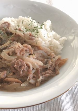 ウクライナ風＊白いビーフストロガノフ-レシピのメイン写真