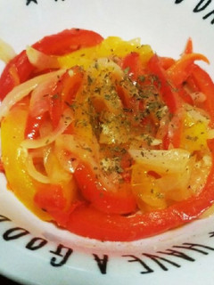 調味料は1つだけ!パプリカのマリネ-レシピのメイン写真