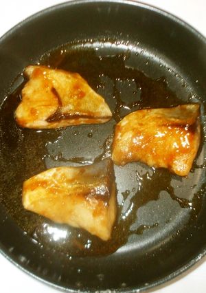 ぶりのビタミン黒酢焼き♪簡単東洋医学薬膳-レシピのメイン写真