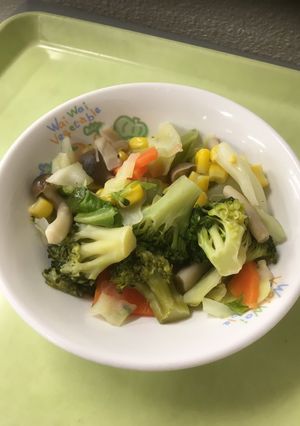 【保育園給食】ブロッコリーの塩炒め-レシピのメイン写真
