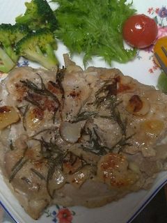 ローズマリーで鶏もも肉のガーリック焼き☆-レシピのメイン写真