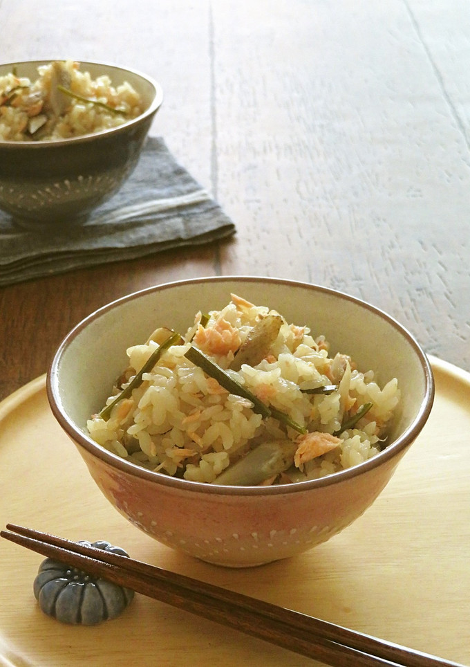 うま味たっぷり◎鮭とごぼうの昆布ごはん-レシピのメイン写真
