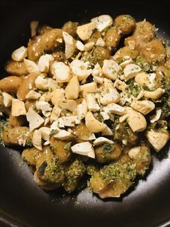 毎日の納豆●カシューナッツのトッピング-レシピのメイン写真