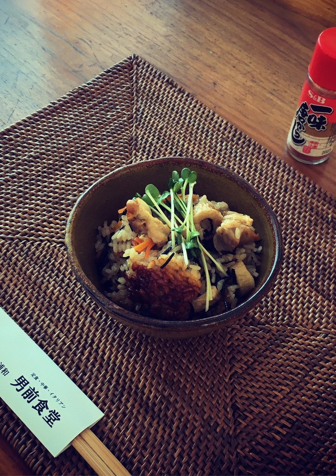 【簡単】鶏とひじきの土鍋で炊き込みご飯-レシピのメイン写真