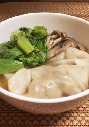 簡単！中華風レタスしゃぶしゃぶ餃子鍋-レシピのメイン写真