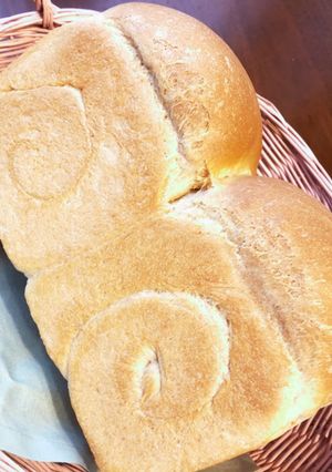全粒粉食パン(ブラウワー全粒粉使用)-レシピのメイン写真