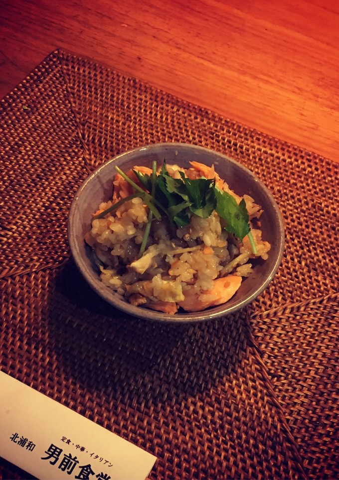 【簡単】鮭ときのこの土鍋で炊き込みご飯-レシピのメイン写真
