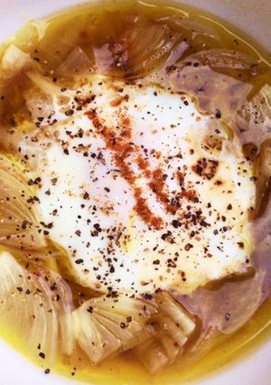 レンジで簡単*燃焼系玉ねぎ&巣ごもり卵丼-レシピのメイン写真