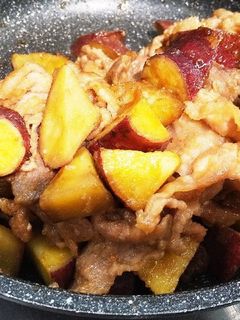 サツマイモと、豚肉の、甘辛炒め-レシピのメイン写真
