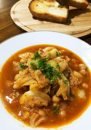 圧力鍋で鶏肉とひよこ豆のトマト煮込み-レシピのメイン写真
