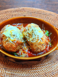 肉巻きコロッケのトマトソースチーズ焼き-レシピのメイン写真