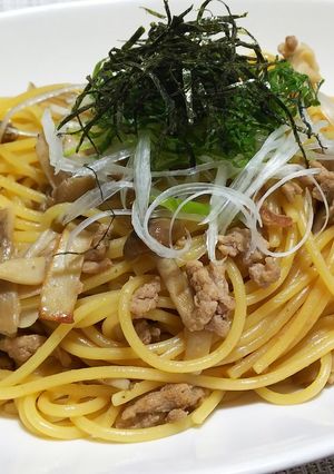 タップリきのこ と挽肉のわさび醤油パスタ-レシピのメイン写真