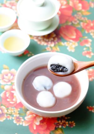 〈くらし薬膳〉芝麻湯圓☆台湾白玉ぜんざい-レシピのメイン写真