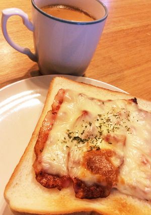 ベーコンチーズバーガー(?)なトースト-レシピのメイン写真