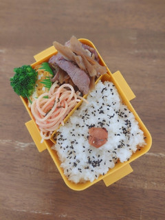 ささがきゴボウと豚肉の甘辛煮弁当♪-レシピのメイン写真