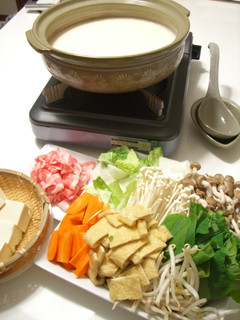 お楽しみは2回!湯葉の後は豆乳鍋-レシピのメイン写真