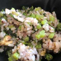 A picture of 大根葉　炒め混ぜご飯.
